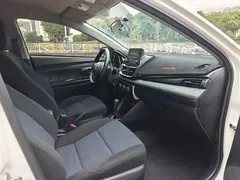 2021 Toyota Yaris L Zhixiang L 1.5L CVT Advanced, белый — фото 10