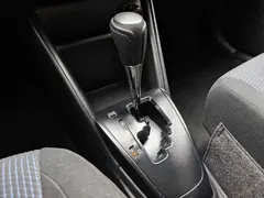 2021 Toyota Yaris L Zhixiang L 1.5L CVT Advanced, белый — фото 12