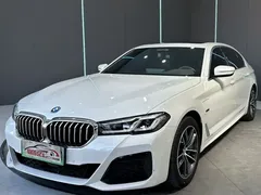 2022 BMW 5 Series 5 535Le Pioneer M, белый — фото 1