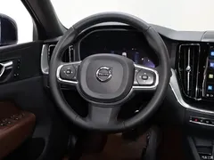 2022 Volvo XC60 B5 4WD Zhiyi Luxury, синий — фото 13