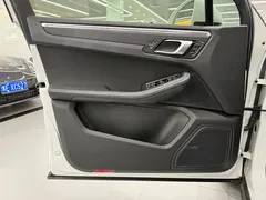 2021 Porsche Macan 2.0T, белый — фото 13