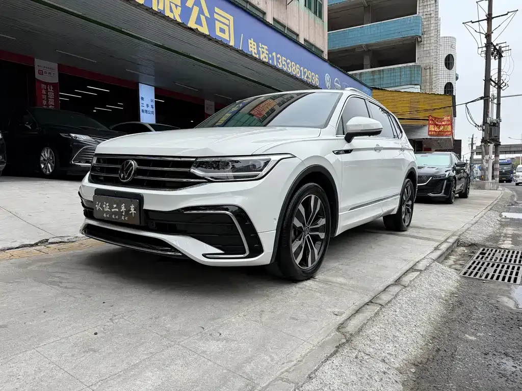2022 Volkswagen Tiguan L 330TSI AT 2WD R-Line
