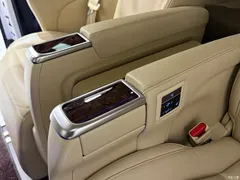 2021 Toyota Alphard Hybrid 2.5L Luxury, чёрный — фото 11