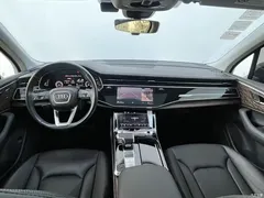 2023 Audi Q7 45 TFSI quattro S line sporty, чёрный — фото 7