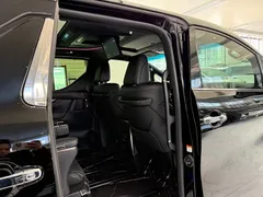 2021 Toyota Alphard Hybrid 2.5L Premium, чёрный — фото 12