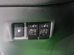 2020 Toyota IZOA 2.0L, белый — фото 13