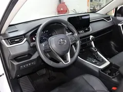 2023 Toyota Wildlander Hybrid 2.5L E-CVT 4WD Premium, белый — фото 10