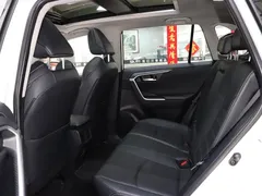 2023 Toyota Wildlander Hybrid 2.5L E-CVT 4WD Premium, белый — фото 11