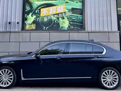2021 BMW 7 Series 730Li, чёрный — фото 2