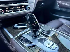 2021 BMW 7 Series 730Li, чёрный — фото 26