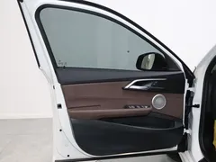 2022 BMW 1 Series 1 125i M, белый — фото 12