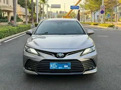 2021 Toyota Camry 2.5G Luxury — фото 2