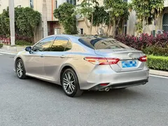 2021 Toyota Camry 2.5G Luxury — фото 4