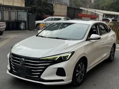 2021 Changan Eado PLUS 1.6L GDI CVT, белый — фото 1