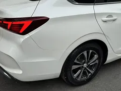 2021 Changan Eado PLUS 1.6L GDI CVT, белый — фото 3