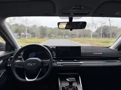 2022 Geely Emgrand 1.5L CVT — фото 2