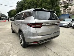 2022 Geely Jiaji 1.5TD PHEV — фото 23
