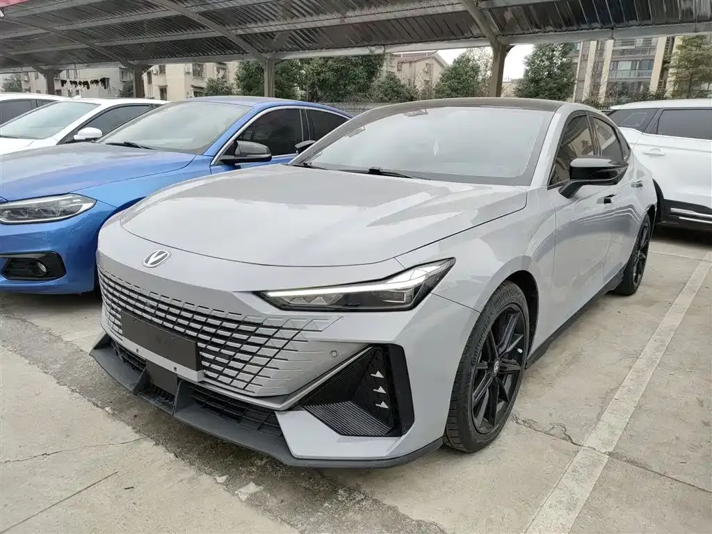 2022 Changan UNI-V 1.5T Premium