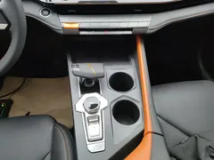 2022 Changan UNI-V 1.5T Premium — фото 6