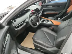 2022 Changan UNI-V 1.5T Premium — фото 7