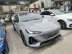 2022 Changan UNI-V 1.5T Premium — фото 20