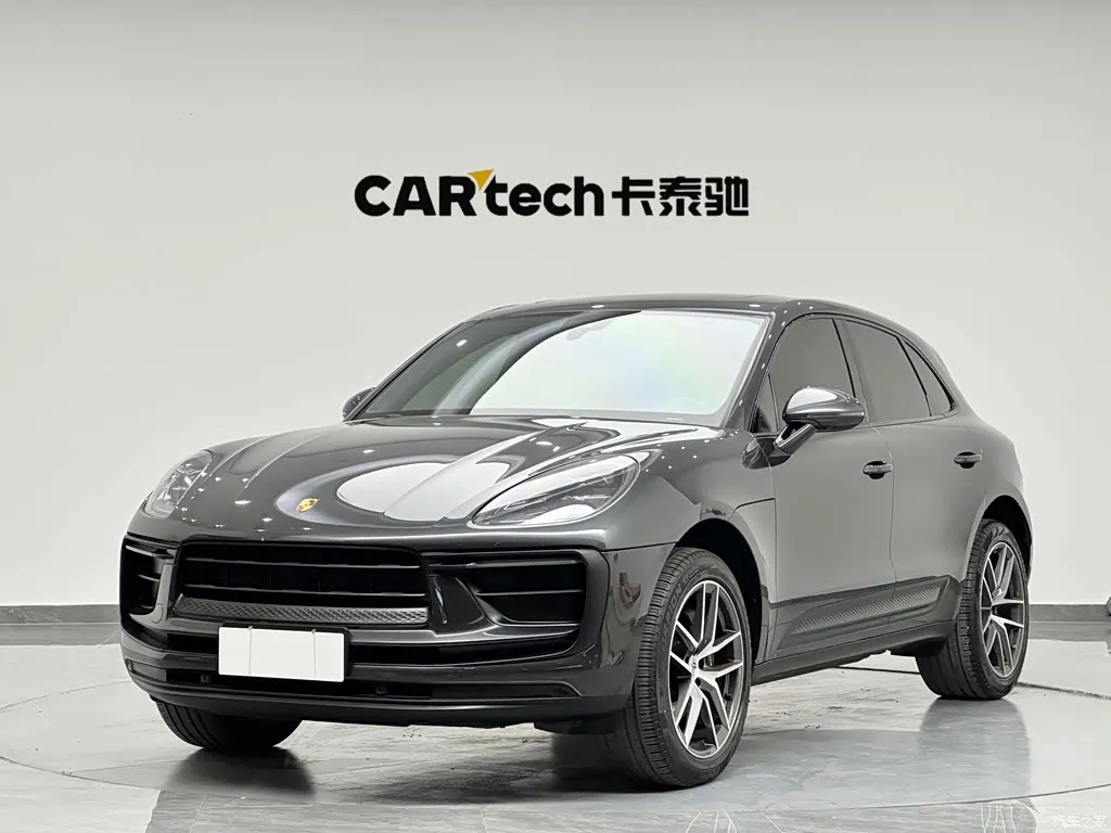 2022 Porsche Macan Macan 2.0T
