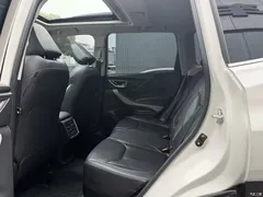 2022 Subaru Forester 2.0i AWD Luxury, белый — фото 8