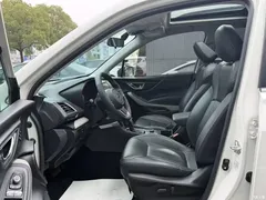 2022 Subaru Forester 2.0i AWD Luxury, белый — фото 9