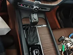 2021 Volvo XC60 4WD Luxury, белый — фото 10