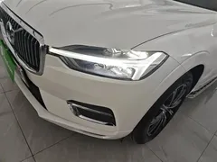 2021 Volvo XC60 4WD Luxury, белый — фото 18