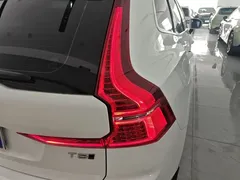 2021 Volvo XC60 4WD Luxury, белый — фото 24