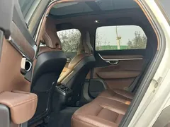 2021 Volvo V90 Cross Country B5 AWD, белый — фото 7