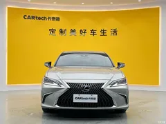 2020 Lexus ES 300h Premium — фото 2