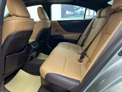 2020 Lexus ES 300h Premium — фото 8