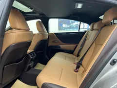 2020 Lexus ES 300h Premium — фото 9