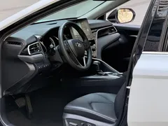 2023 Toyota Camry 2.0G Luxury, белый — фото 7