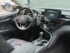 2023 Toyota Camry 2.0G Luxury, белый — фото 8