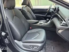 2023 Toyota Camry 2.0G Luxury, белый — фото 11