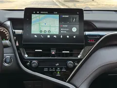 2023 Toyota Camry 2.0G Luxury, белый — фото 16