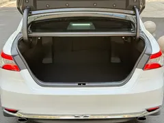 2023 Toyota Camry 2.0G Luxury, белый — фото 27