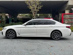 2022 BMW 5 Series 530Li Premium M Sport Package, белый — фото 7
