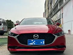 2022 Mazda 3 2.0L AT — фото 2
