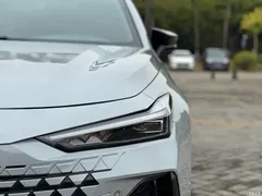 2022 Changan UNI-V 2.0T leading speed — фото 4