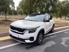 2021 Kia Seltos 1.5L CVT, белый — фото 1