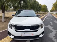 2021 Kia Seltos 1.5L CVT, белый — фото 2