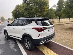 2021 Kia Seltos 1.5L CVT, белый — фото 4