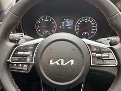 2021 Kia Seltos 1.5L CVT, белый — фото 11