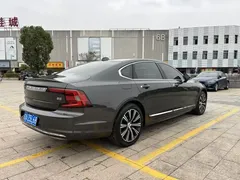 2021 Volvo S90 — фото 7