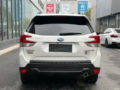 2022 Subaru Forester 2.0i AWD Luxury EyeSight, белый — фото 11