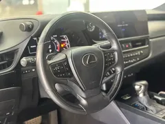 2022 Lexus ES 200 Luxury, белый — фото 9